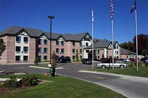 Отель Comfort Inn & Suites