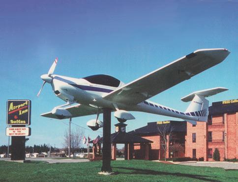 Отель Airport Inn & Suites