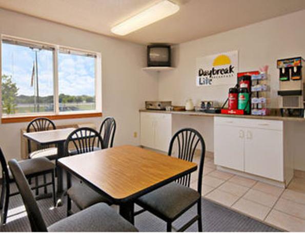 Отель Sunset Inn & Suites Atlantic