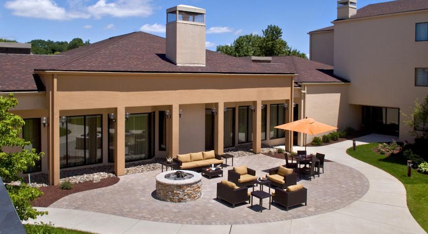 Отель Courtyard Philadelphia Devon