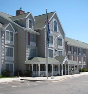 Отель Country Inn & Suites Minneapolis West