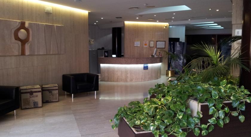 Отель Tryp Puertollano