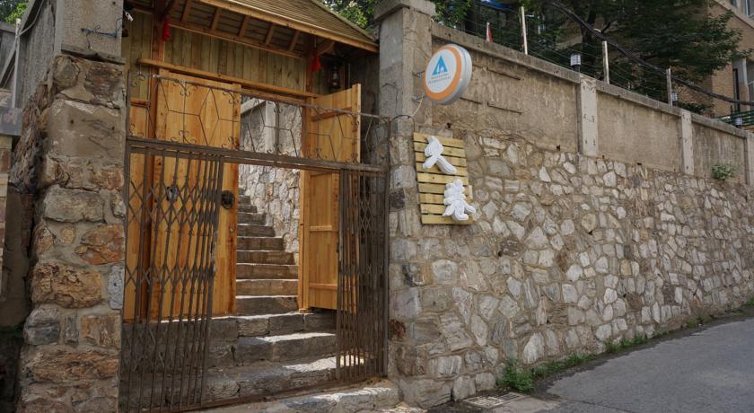 Хостел Dalian Old Alley Youth Hostel