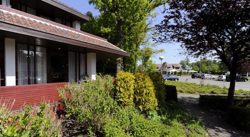 Отель Van der Valk Motel Dennenhof