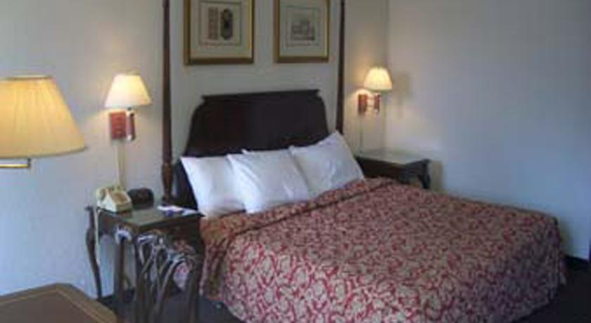 Отель Days Inn Naperville