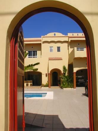 Мини-отель Guayabitos Bed and Breakfast
