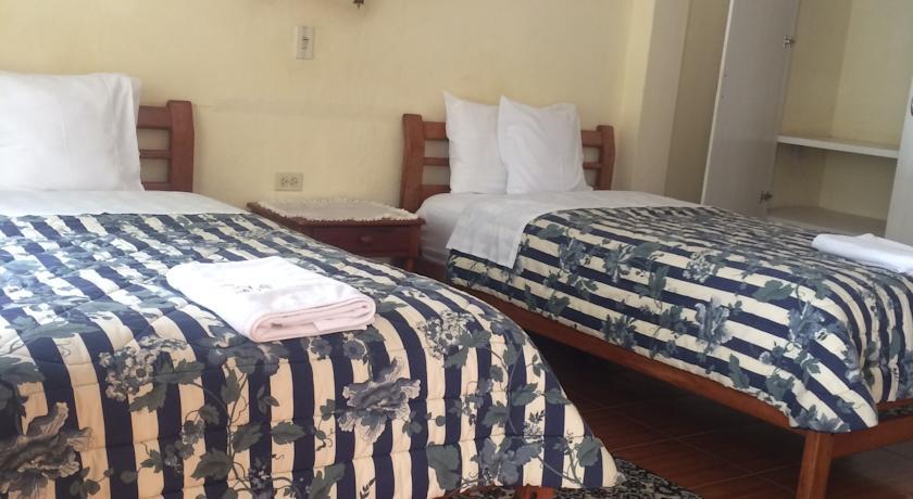 Отель Hotel Villa Santa Clara