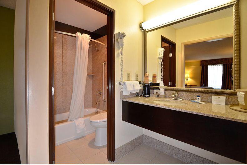 Отель Best Western - Fayetteville