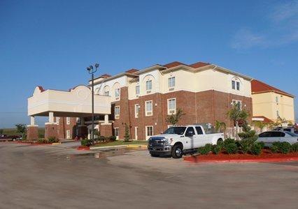 Отель Quality Inn & Suites