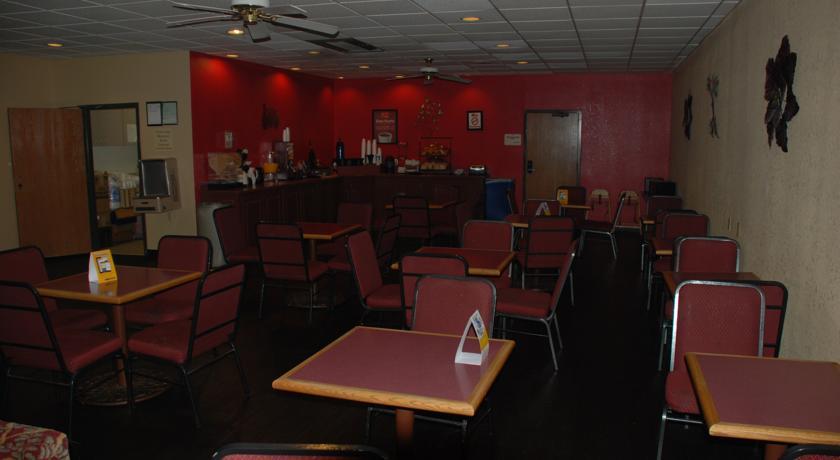 Отель Econo Lodge - Oxmoor