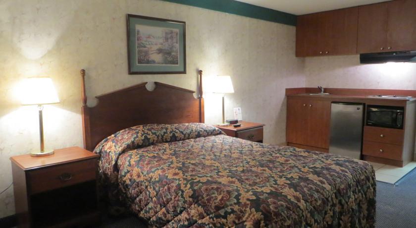 Отель Knights Inn - Monroe
