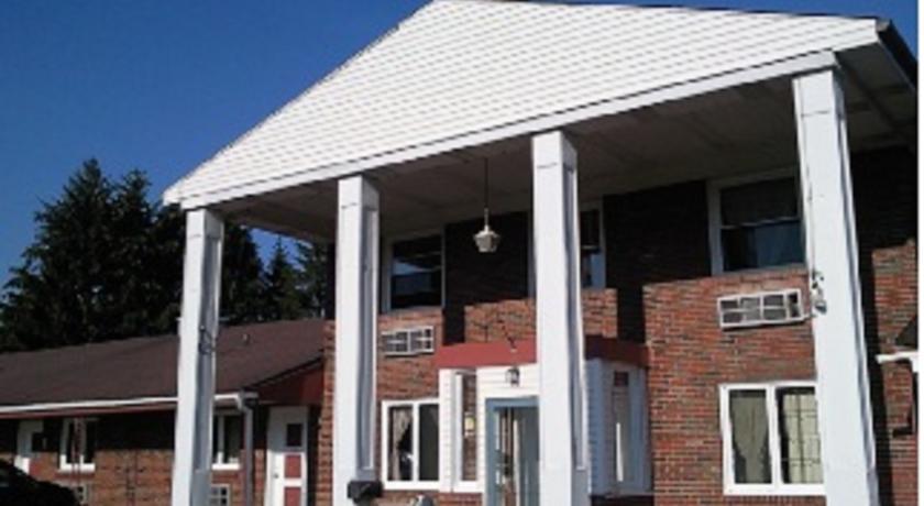 Отель Colonial Inn Motel