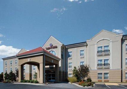 Отель Comfort Suites Salisbury