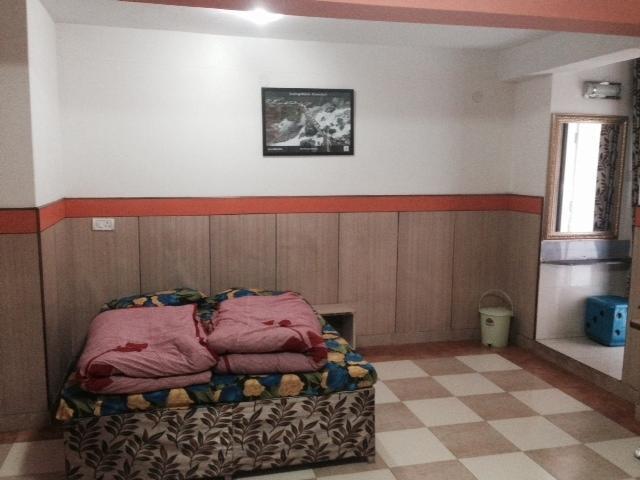 Отель Hotel Satkaar