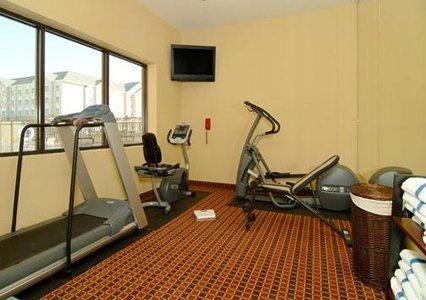 Отель MainStay Suites Hotel Rogers