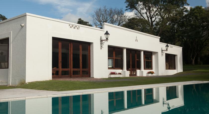 Отель Las Moras Hotel