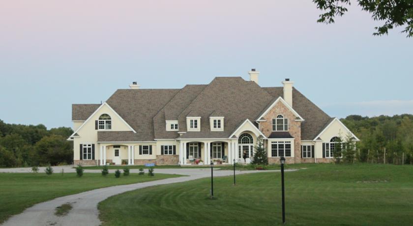 Мини-отель Stone Edge Estate Bed & Breakfast