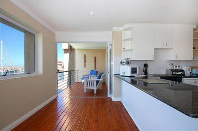 Апартаменты Coast and Country Accommodation