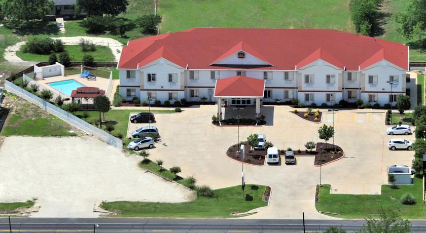 Отель Best Western Limestone Inn and Suites