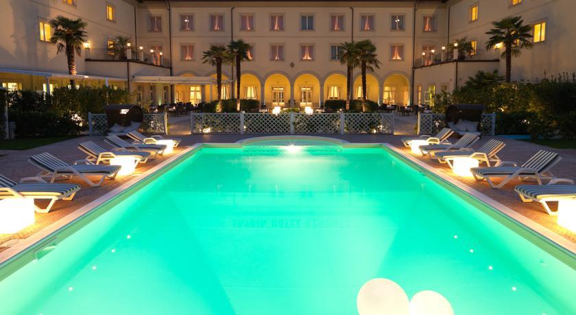 Отель Savoia Hotel Regency