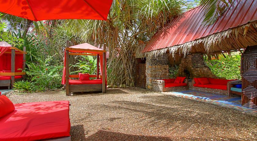 Отель Maruba Resort Jungle Spa