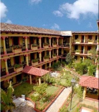 Hotel D’Monica