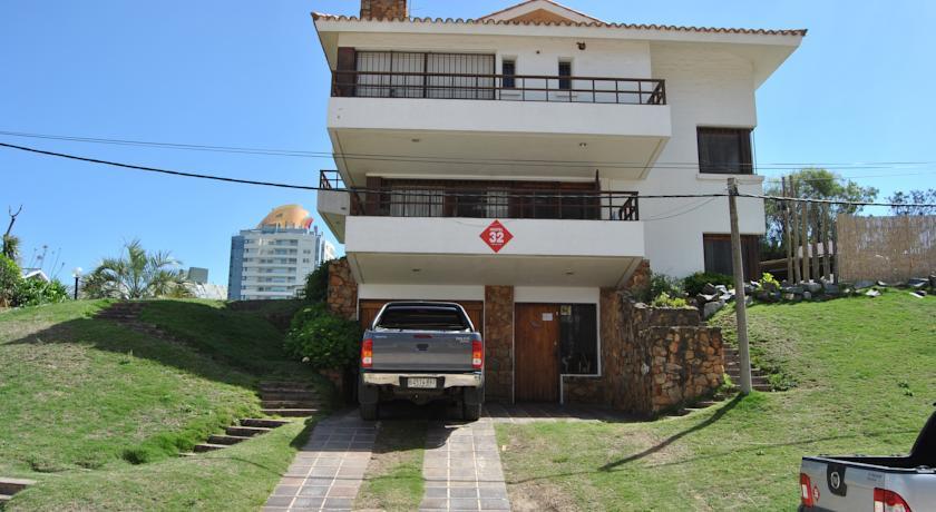 Hostel 32