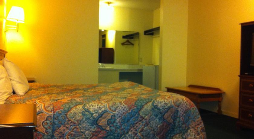 Отель Budget Inn Caravan Motel