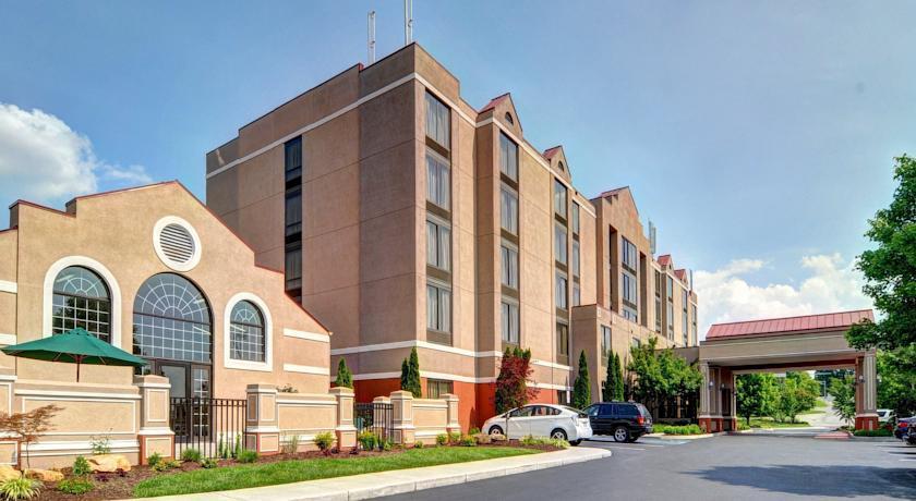 Отель Comfort Suites University Blacksburg