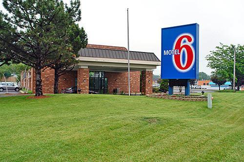 Отель Motel 6 Waukegan