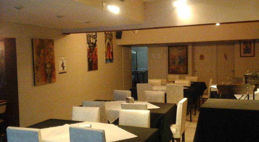 Отель Hotel Artistico Patricios