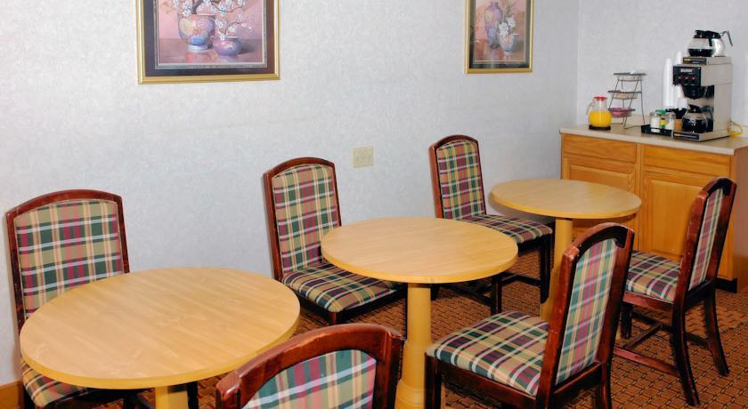 Отель Econo Lodge Wytheville