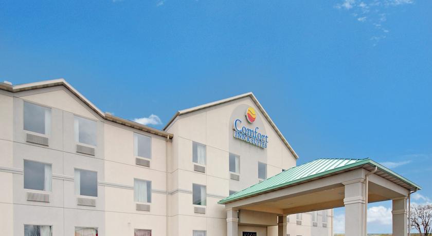 Отель Comfort Inn & Suites Dayton