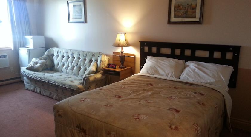 Отель Traveller's Inn