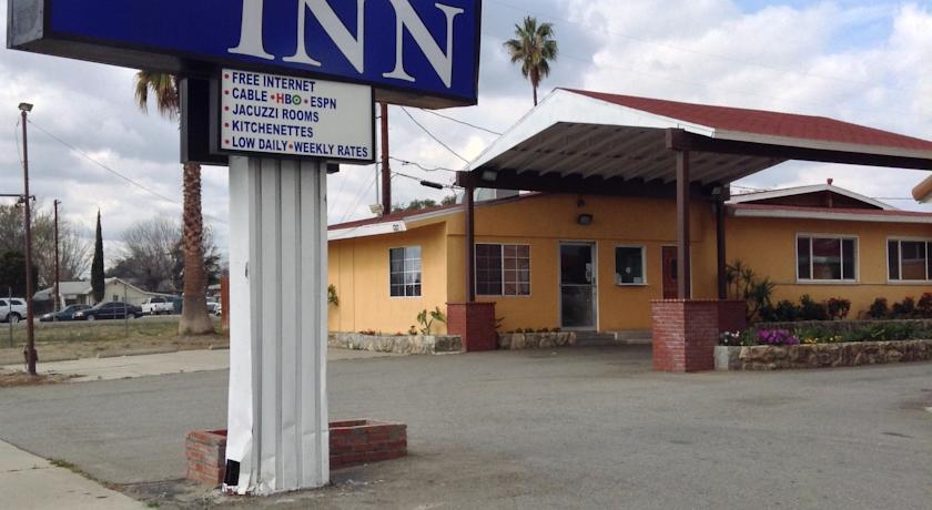 Отель Capri Inn