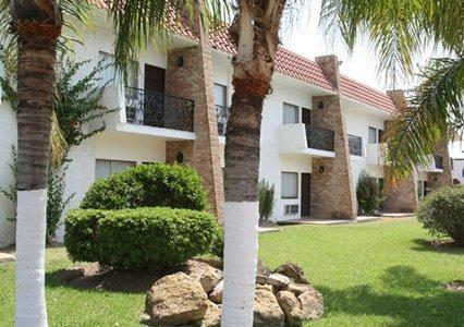 Отель Quality Inn Nuevo Laredo