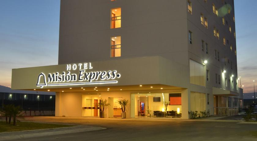 Отель Mision Express Monterrey Aeropuerto La Fe