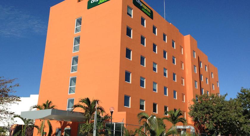 Отель City Junior Ciudad del Carmen
