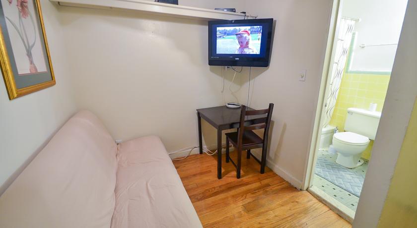 605 Second Avenue