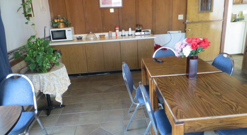 Отель Family Motor Inn