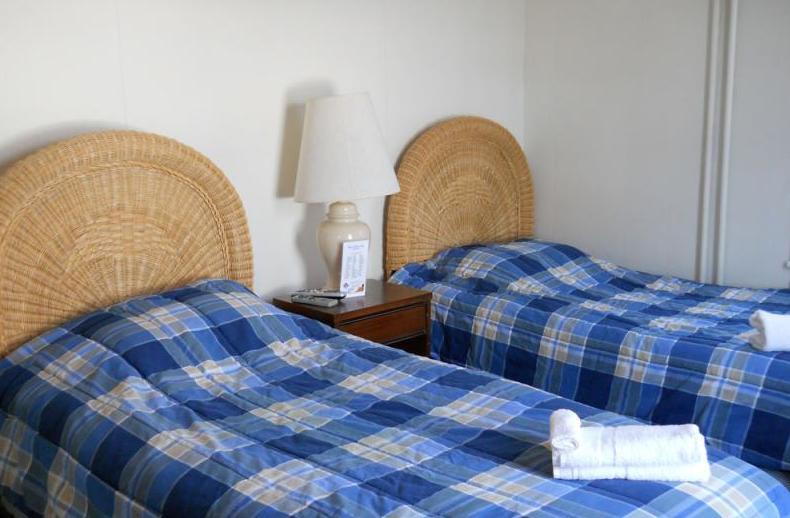 Отель Blue Water Inn