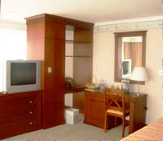 Отель Hotel Emperador