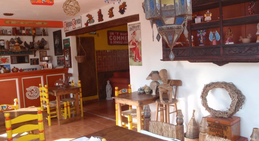 Отель Hostal El Cascabel