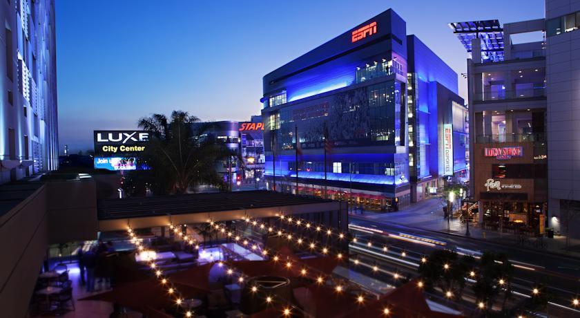 Luxe City Center Hotel