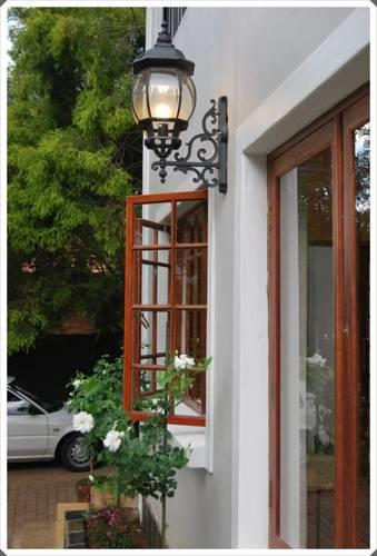 Гостевой дом Dunvegan Execu Lodge