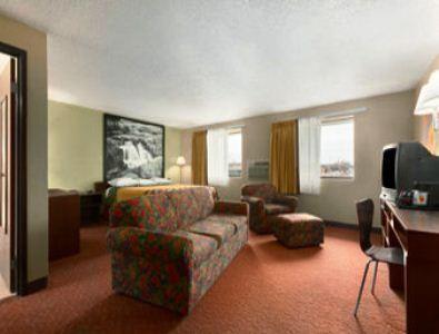 Отель Super 8 Russell Street/Convention Center