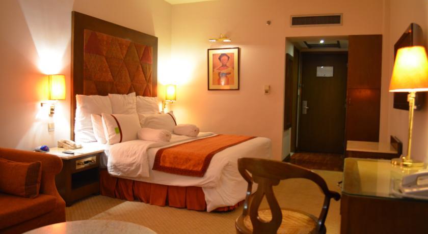 Отель Hospitality Inn Lahore