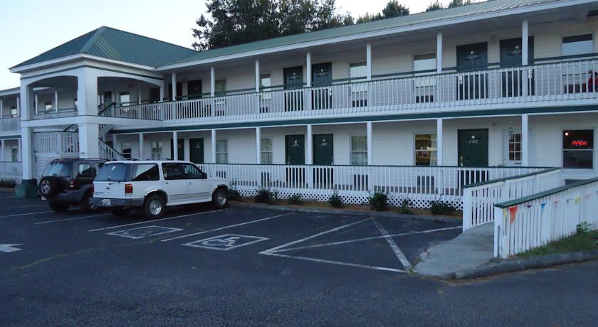 Отель Magnuson Hotel Summerton