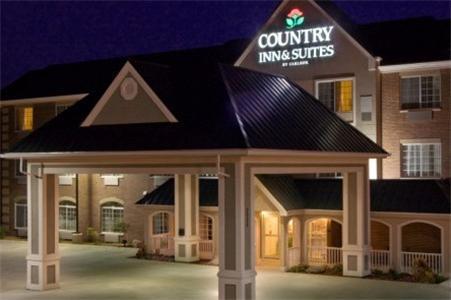 Отель Country Inn and Suites Valparaiso