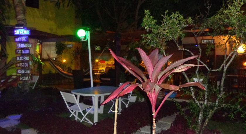 Hostel e Pousada Meia Lua